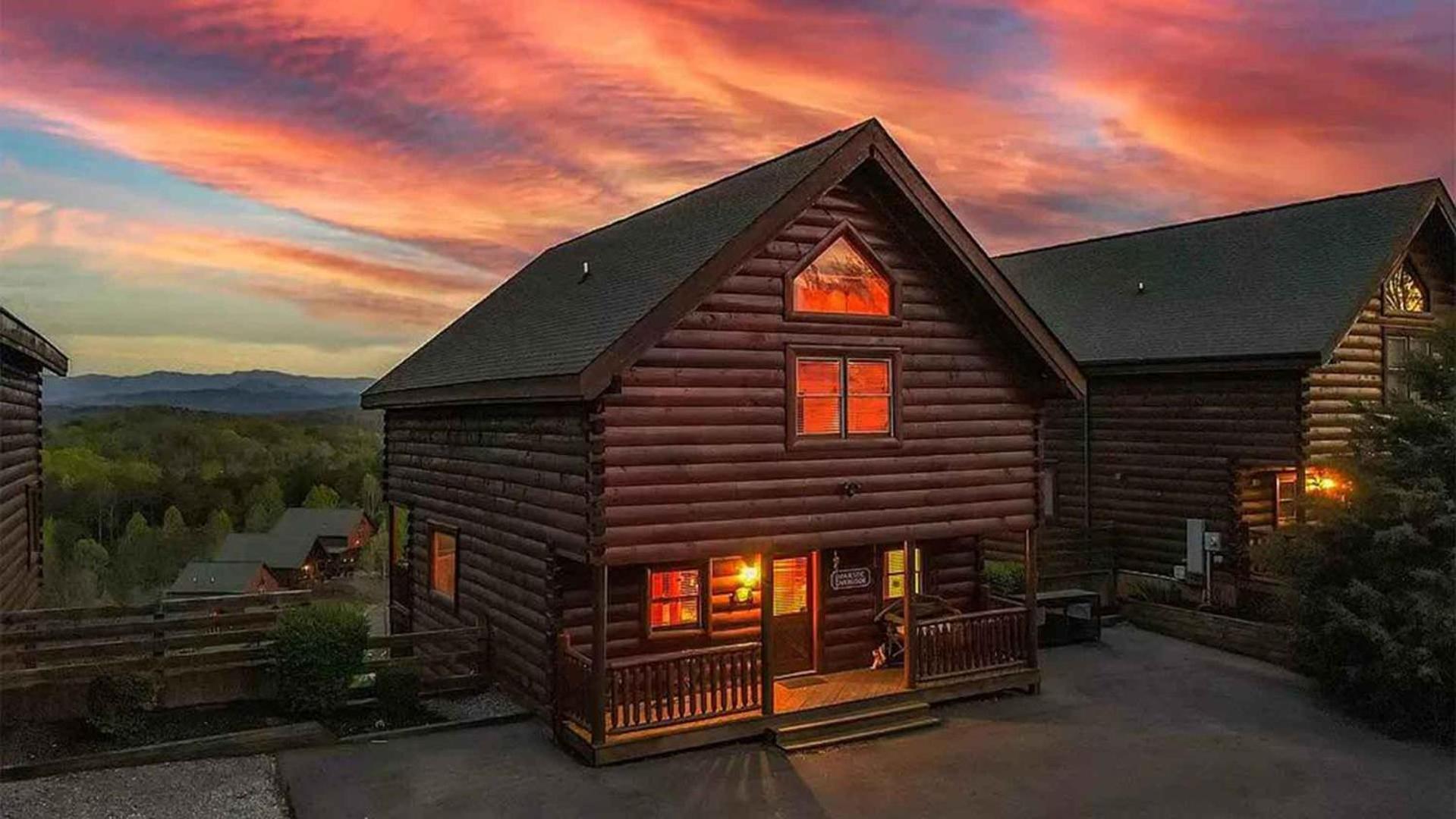 New Majestic 5 Star Amazing View, Pool, Hot Tub! Pigeon Forge Exterior foto